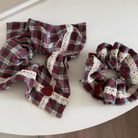 Vintage Plaid Scrunchie Hair Band Set With Heart Button Lace Edge Checkered Hair Ties For Women Girls Hair Accessories