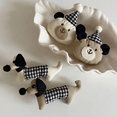 Linda Pinza para el Cabello de Perro Oso a Cuadros Tela Peluche Animal Pinza de Pico de Pato para Mujeres Niñas Joyería