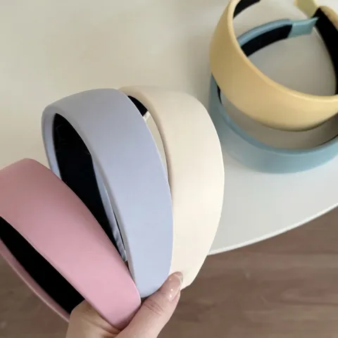 Cerchietto Largo in Raso Retrò Imbottito per Donna Design Sommità Cranica Alta Fascia in Spugna Spessa Tinta Unita Accessori Eleganti