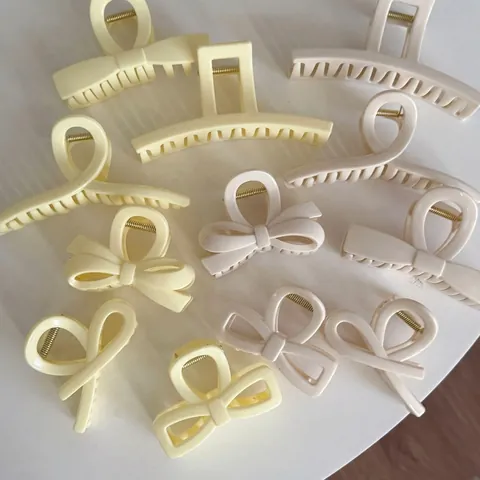 Pinza per Capelli in Acrilico Bianco Crema Minimalista Francese per Donna Elegante Fiocco Geometrico Shark Clip