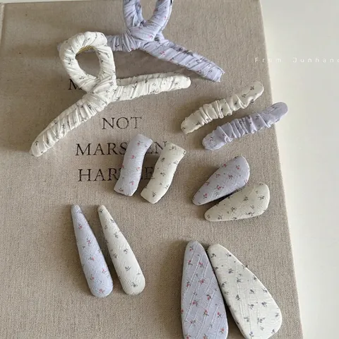 Fresh Blue Floral Fabric Wrapped Hair Clips Sweet Pastoral Cloth Hair Claw Clips For Women Daily Fashion Hair Accessories