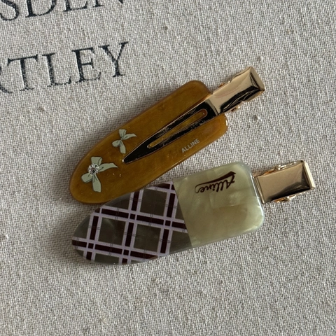 Vintage Korean Style Green Plaid Polka Dot Bow Hair Clips For Women Fabric Acrylic Duckbill Fringe Clip Hair Accessories