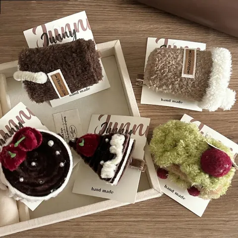 Simpatici Fermagli per Capelli in Peluche a Forma di Torta e Caffè Fermaglio a Becco d'Anatra 3D Fatto a Mano Stile Coreano Donna Ragazze