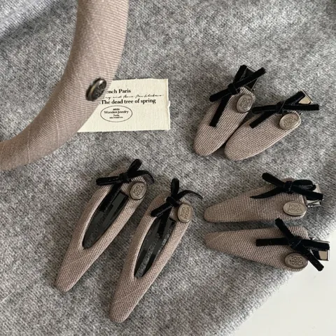 Barrette à Nœud en Tissu Noir Style Coréen Pince Bec de Canard Fait Main Serre-tête Étiquette Argentée Accessoires Cheveux Femme