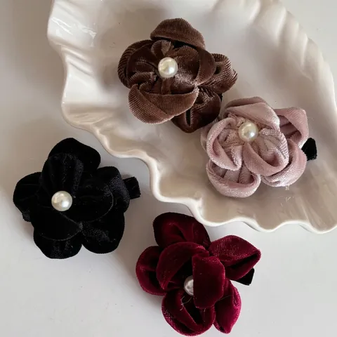 Vintage Velvet Flower Hair Clip With Artificial Pearl Elegant Floral Bangs Clip For Women Girl Daily Hair Accessories