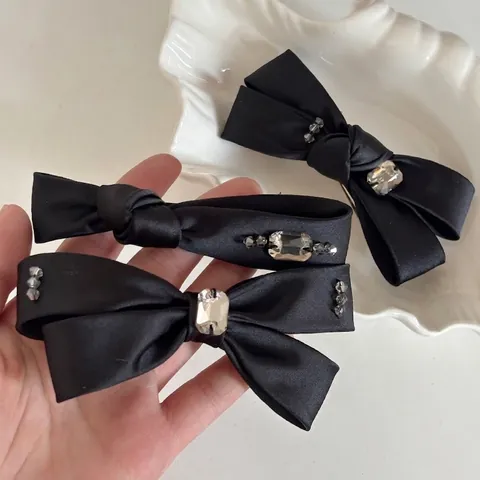 Elegante Fermaglio per Capelli con Fiocco in Raso Nero con Strass Cristallo Perline Accessorio per Capelli Donna Gioielli