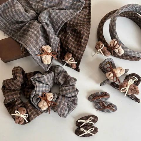 Elastico per Capelli con Fiocco e Orsetto a Quadri Clip per Capelli in Tessuto Fatto a Mano Vintage Dolce Copricapo Donna Gioielli