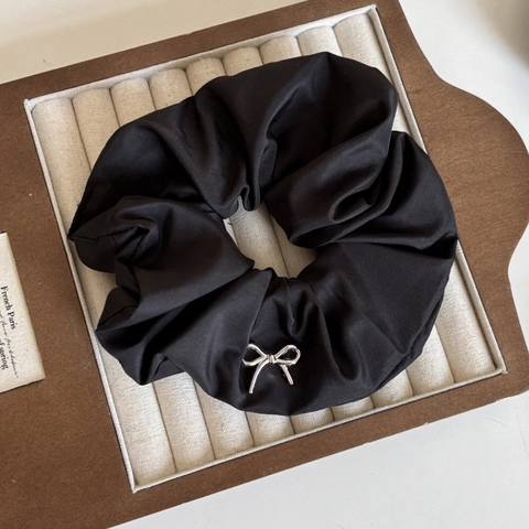 Coletero de Satin Vintage Francés Con Colgante de Lazo de Metal Plateado Elegante Lazo para el Pelo Grande Color Sólido Para Mujer Accesorios para el Cabello