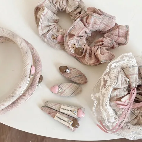 Handmade Plaid Fabric Hair Clip And Lace Scrunchie Bow Bear Heart Decor Vintage Sweet Hair Accessories For Women Girls