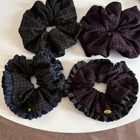 Scrunchie Vintage Gingham con Bordo a Volant Stile Preppy Plaid Elastico Capelli per Donna Retro Tessuto Accessori Capelli