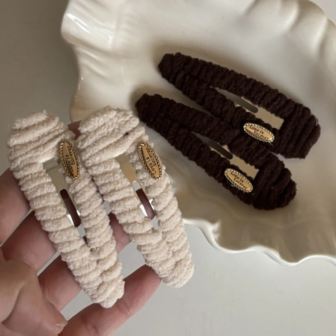 Cordsamt Stoffumwickelte BB Haarklammern Süße Cremeweiß Braun Haarnadel Gold Metall Love Is Forever Etikett Haarschmuck