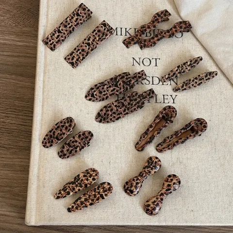 Fermaglio per Capelli con Stampa Leopardata Vintage Elegante Clip a Becco d'Anatra in Metallo Personalizzata Versatile per Donna Fermaglio per Frangia Accessori per Capelli Moda