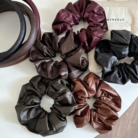 Vintage Solid Color Artificial Leather Headband For Women Padded High Top Hair Hoop Soft Leather Texture Scrunchies Handmade Hair Accessories