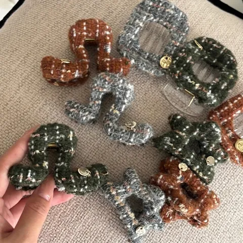 Französisch Tweed Haarklammer Für Damen Elegant Haifisch Clip Mit Metallanhänger Vintage Herbst Haarschmuck Für Den Alltag