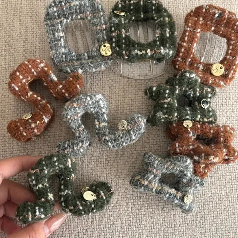 Französisch Tweed Haarklammer Für Damen Elegant Haifisch Clip Mit Metallanhänger Vintage Herbst Haarschmuck Für Den Alltag