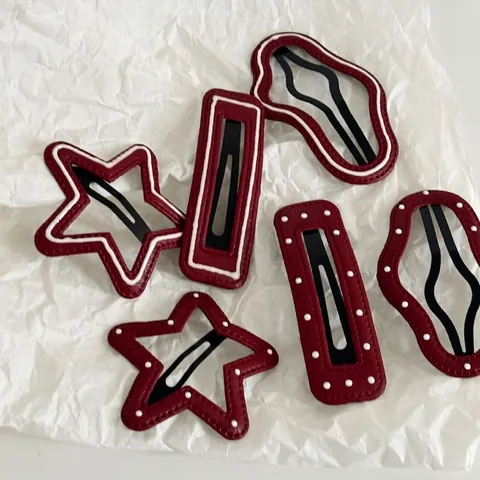 Pinzas para el Cabello de Cuero Rojo Ankara Vintage Nube Estrella Cuadrado Rojo Vino Lunares Rayas Clips Laterales BB para Mujer Accesorios