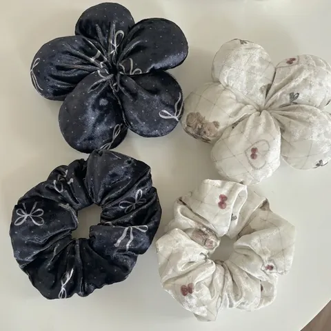 Samt Scrunchie Süßer Bär Schleife Druck Haargummi Koreanisch Süß Elastischer Haarkreis Damen Mädchen Haarschmuck