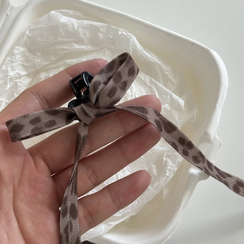 Vintage Leopardenmuster Satin Schleife Haarspange Für Damen Band Greifer Clip Mode Leopardenmuster Haarnadel Styling Zubehör