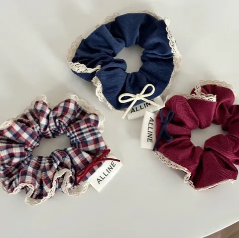 Chouchous à Cheveux Vintage à Carreaux Avec Nœud et Bord en Dentelle Élastiques en Tissu Mode pour Femmes Accessoires de Coiffure Style Collégien