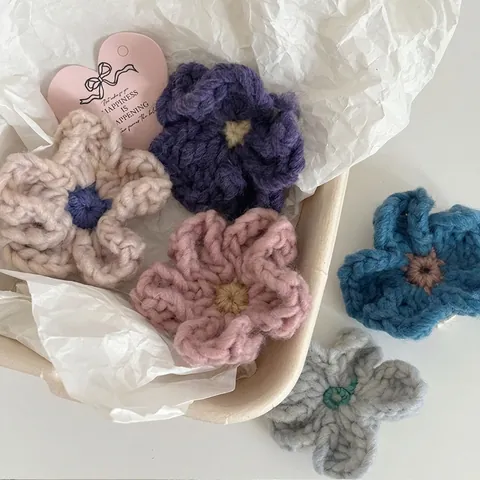 Koreanischer Stil Süße Handgestrickte Wolle Blume Haarspangen Vintage High-End Floral Seite Pony Clips Für Damen Haarschmuck