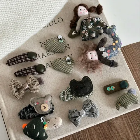 Fermagli per Capelli in Tessuto Stile Mori Fatti a Mano per Ragazze Donna Orso Cartoon Plaid Animal Forcine Vintage Simpatici Clip BB Accessori Capelli