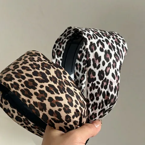 Retro Luipaardprint Brede Rand Hoofdband Voor Vrouwen Hoge Kroon Stof Gewatteerde Haarklem Mode Haaraccessoires Dagelijkse Hoofddeksels