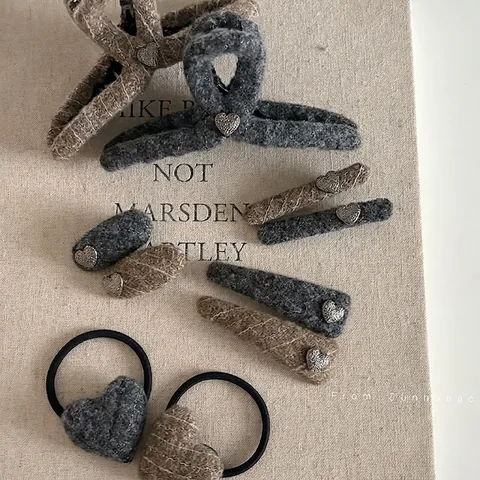 Vintage Clip per Capelli a Cuore in Lana Caffè Grigio Feltro Accessori per Capelli per Donna Moda Artiglio per Capelli a Forma di Cuore Clip a Becco d'Anatra Corda per Capelli