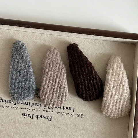 Minimalistische Gebreide Pluche Haarspelden Vrouwen Meisjes Herfst Winter Gestreept BB Clips Mode Haarpunten Accessoires
