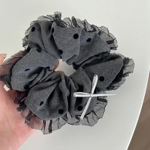Coletero de Malla con Lunares Grises para Mujer Decoración de Lazo Dulce Retro Banda de Pelo Elástica de Tela Grande