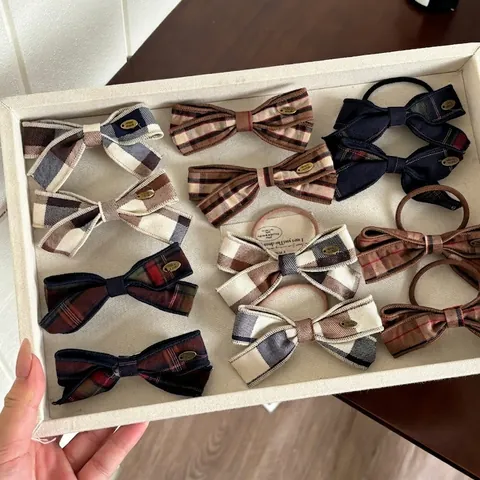 Molletta per Capelli con Fiocco Plaid Vintage Elastico per Capelli Etichetta in Metallo Tessuto a Quadri Accessori per Capelli da Donna