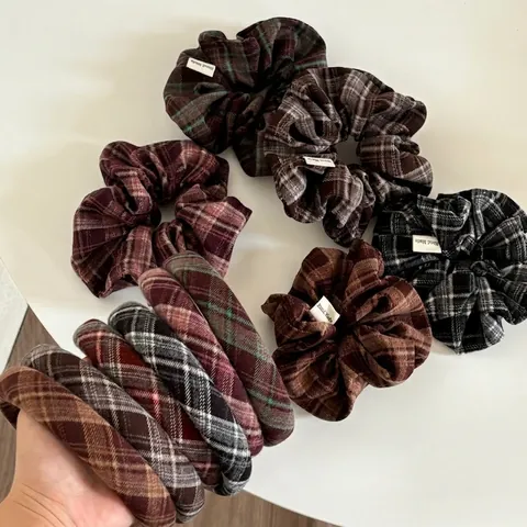 Ensemble d'Accessoires Cheveux à Carreaux Français Vintage Style Académique Chouchous en Tissu et Serre-têtes Rembourrés Femme