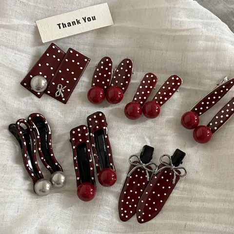 Pinzas para el Cabello Vintage Rojo con Lunares para Mujer Hechas a Mano Metal Resina Clip Lateral Perla Artificial