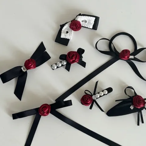 Fermaglio per Capelli Francese Vintage con Fiocco in Nastro Nero e Rosa Rossa con Perla Artificiale Strass Accessori Capelli Gotici