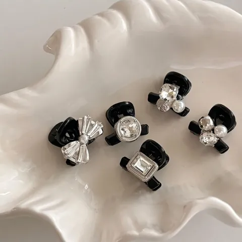 Mini Pinza de Pelo Negra Elegante Accesorio de Acrílico Con Perla Artificial Strass Pequeña Cruz Geométrica