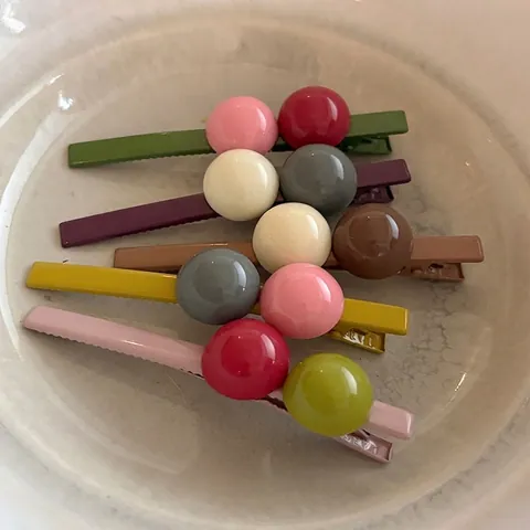 Koreaanse Stijl Snoepkleur Dubbele Bal Haarspeld Voor Vrouwen Mode Metalen Eendebek Pony Clip Geometrische Hars Kraal Haarnaald