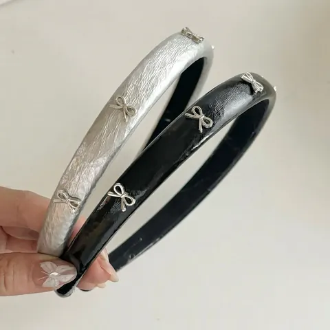 Vintage Leather Bow Headband For Women Metallic Texture Silver Black Hair Band Fashion Commute Hair Accessories Jewelry