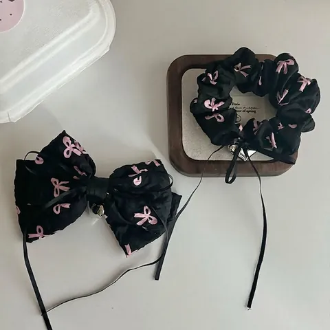 Ensemble de Pinces à Cheveux Nœud en Tissu Douce et Mignonne pour Fille Imprimé Nœud Noir Rose Vintage Français avec Pendentif Cloche