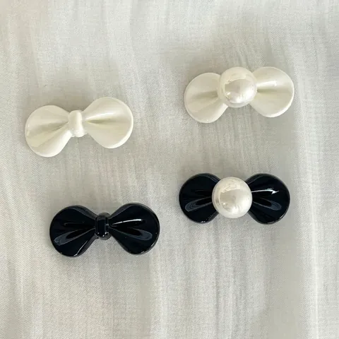Simpatica Piccola Clip per Capelli a Fiocco in Lega e Tessuto Con Perla Artificial Sintetica Dolce Ragazza Fermaglio per Capelli Donna