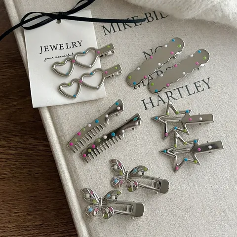 Moda Fermaglio per Capelli in Lega Argento Pois Colorati Forme a Cuore Stella Farfalla Carino Becco di Papera Accessori Capelli Donna