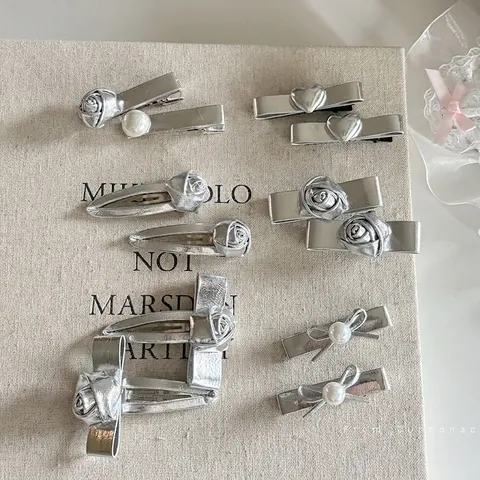 Silber Leder Haarklammern Set Damen Legierung Künstliche Perle Blume Herz Schleife Haarnadeln Mode Pendeln Haarschmuck