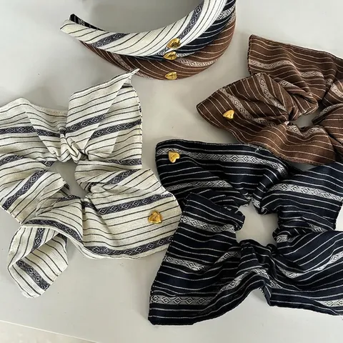 Collection d'Accessoires pour Cheveux en Tissu à Rayures Vintage Chouchous à Motifs Géométriques Bandeaux Élégants pour Trajet Élastiques à Cheveux pour Femmes