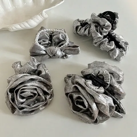 Elegante Pinza para el Cabello de Tela Metálica Plateada con Lazo de Perlas Artificiales para Mujer Accesorios de Moda