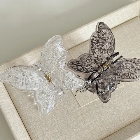 Pinza para el Cabello de Mariposa Textura de Encaje Vintage Acrílico Pinza de Tiburón para Mujer Elegante Garra de Pelo Accesorios