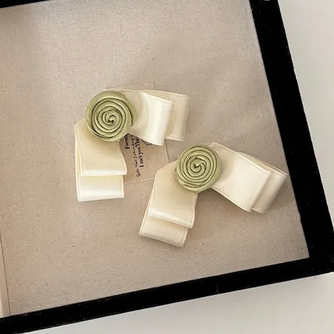 Korean Style Fabric Camellia Flower Bow Hair Clip Elegant Rose Side Clip For Women Vintage French Aesthetic Hair Accessory