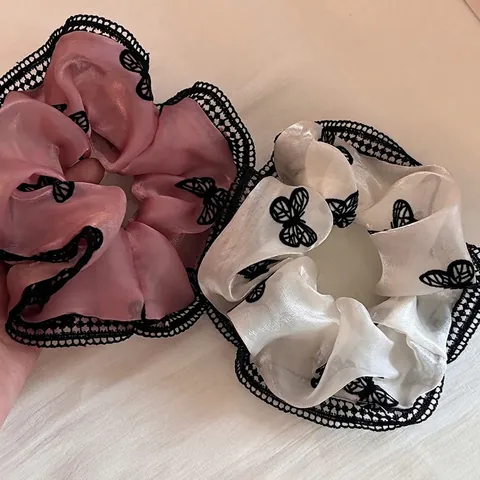 Handgefertigtes Netzgewebe Schmetterling Haargummi Mit Schwarzem Spitzenrand Französisches Vintage Elastisches Haarband Damen Haarschmuck