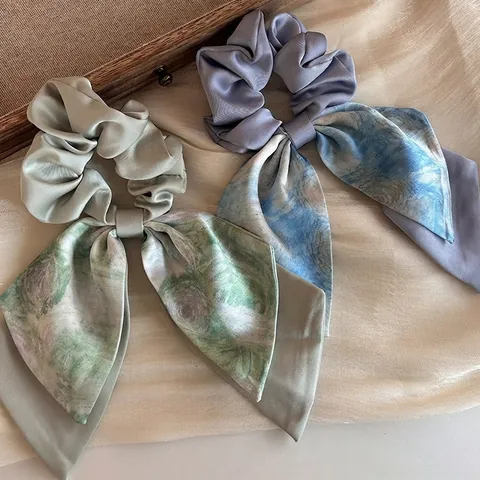 Elegante Monet Bloemenprint Satijnen Scrunchie Met Lang Lint Gingham Patroon Haarelastiek Voor Vrouwen Haaraccessoires