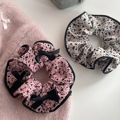 Sweet Ink Splatter Bow Scrunchie Balletcore Design Fabric Hair Ties Elegant Ponytail Holder For Women Hair Accessories