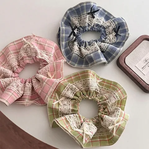 Chouchou à Carreaux avec Nœud et Bordure en Dentelle Grand Support de Queue de Cheval Élastique à Cheveux en Tissu Fait Main Femme