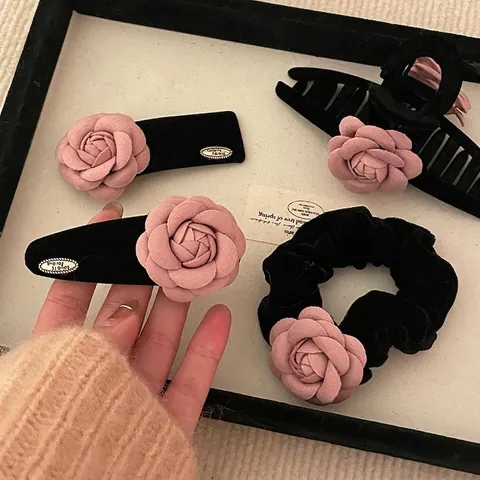 Vintage Fatto a Mano Velluto Camelia Fiore Fermaglio per Capelli Elastico Rosa Floreale Accessori per Capelli da Donna