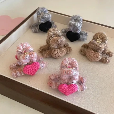 Handgemacht Herz Plüsch Strick Haarspange Für Damen Mode Kleiner Pony Seitenclip Süße Winter Garn Haarnadeln Accessoires